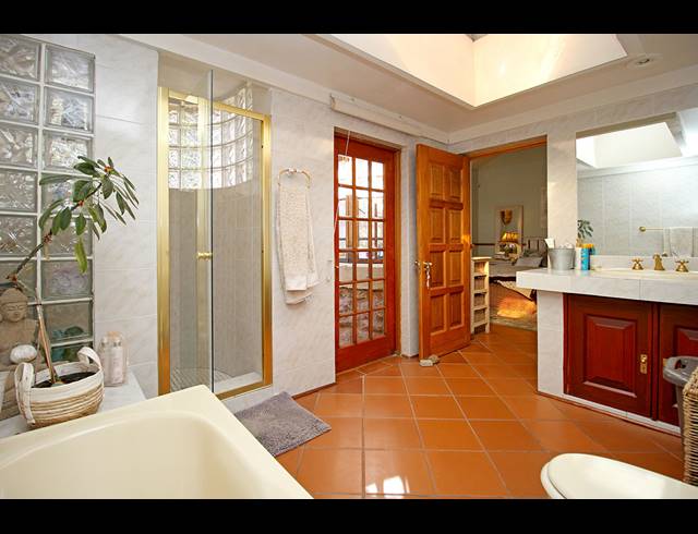 3 BEDROOM HOUSE FOR SALE IN KENSINGTON